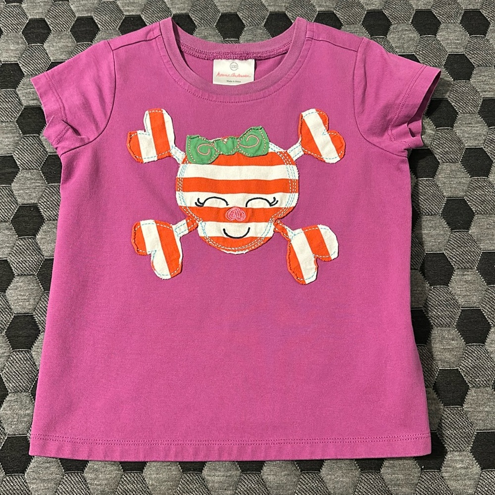 Hanna Andersson- skull shirt. Wore as a size 5 but tag says “110”